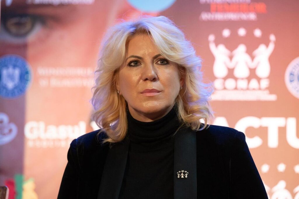 CRISTINA CHIRIAC